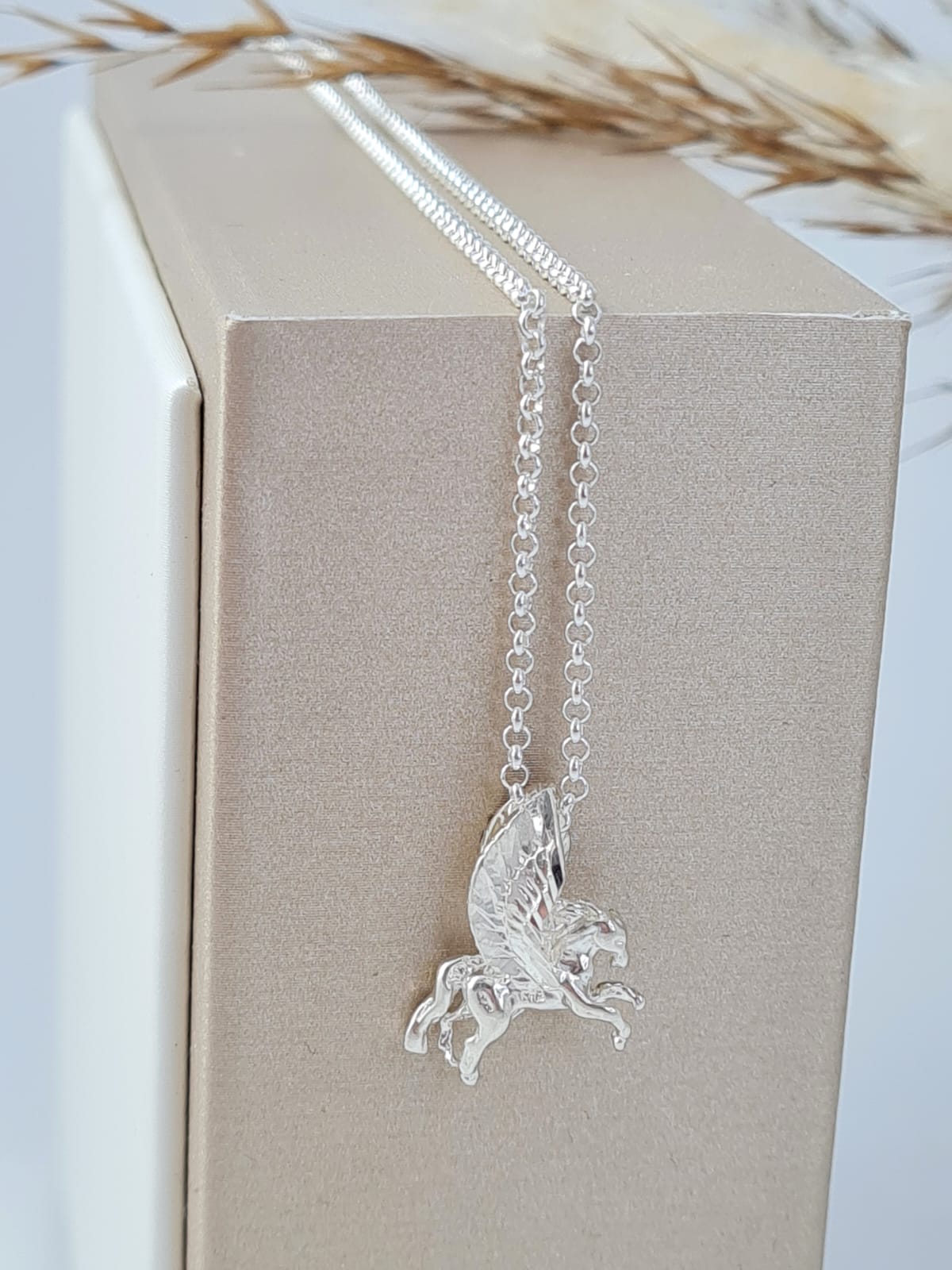 Kinderschmuck - Silberhalskette mit Pegasus-Anhänger (KHS 1)