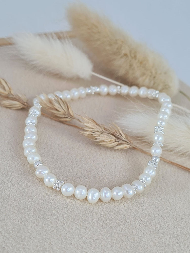 Zartes Süsswasserperlen-Armband mit Silber-Elementen (DAB 166)