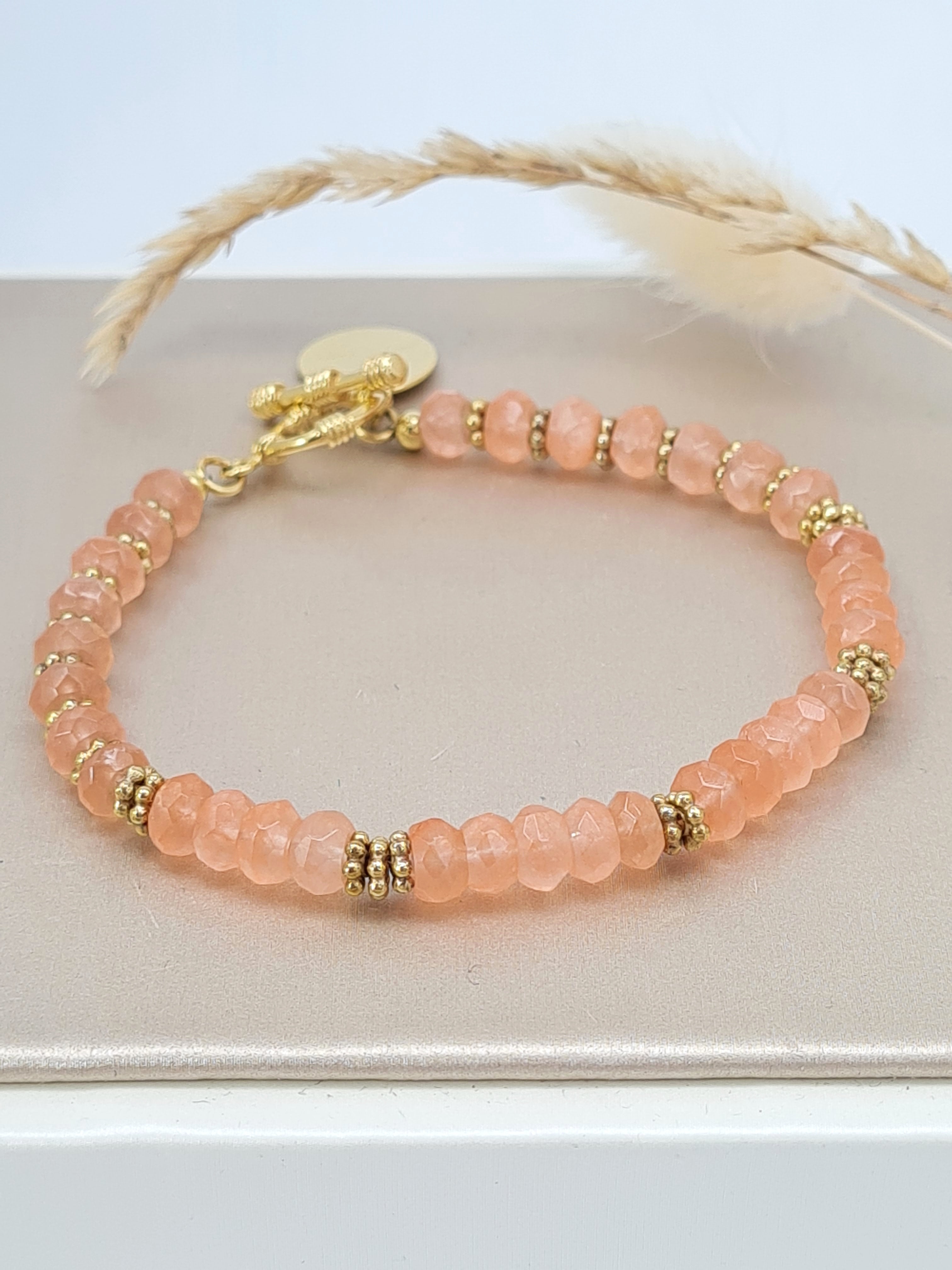Edelsteinarmband aus Rosé-Jade & vergoldetem Messing - PINK SAND (DAB 115)