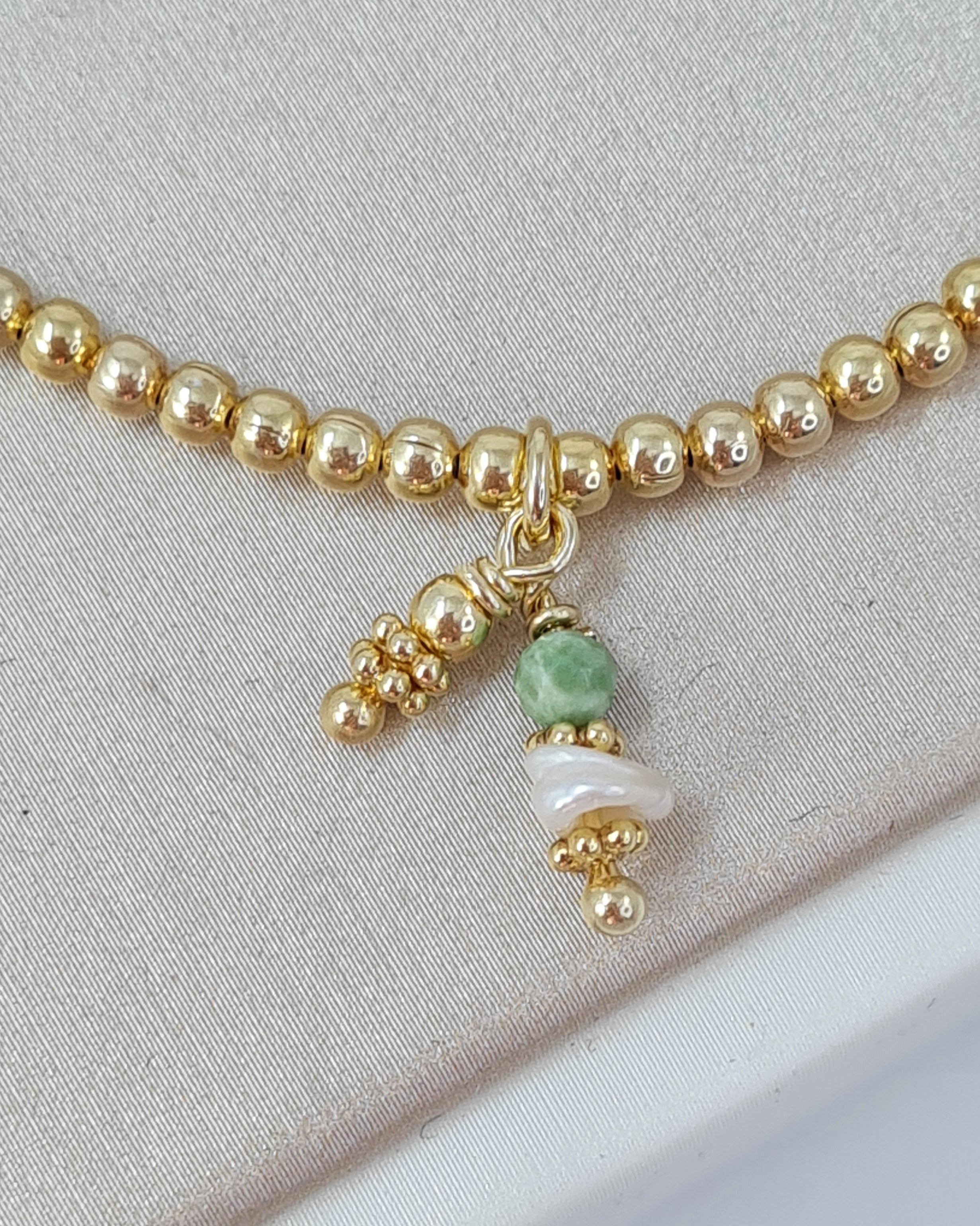 Vergoldetes Kügelchen-Armband mit Türkis & echter Perle * (DAB 266)
