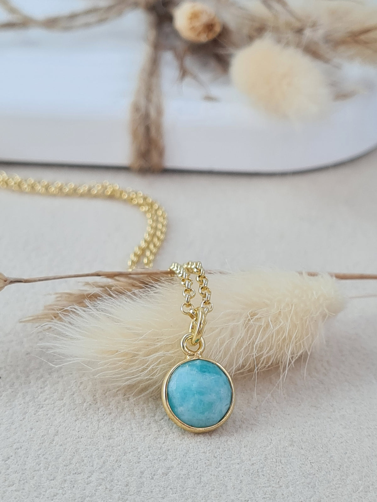 Goldkette mit rundem Amazonit-Anhänger – facettierter Edelsteinschmuck (DHS 137)