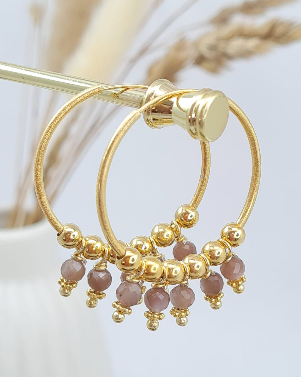 grosse vergoldete Creolen mit braunem Mondstein (DOS 21)