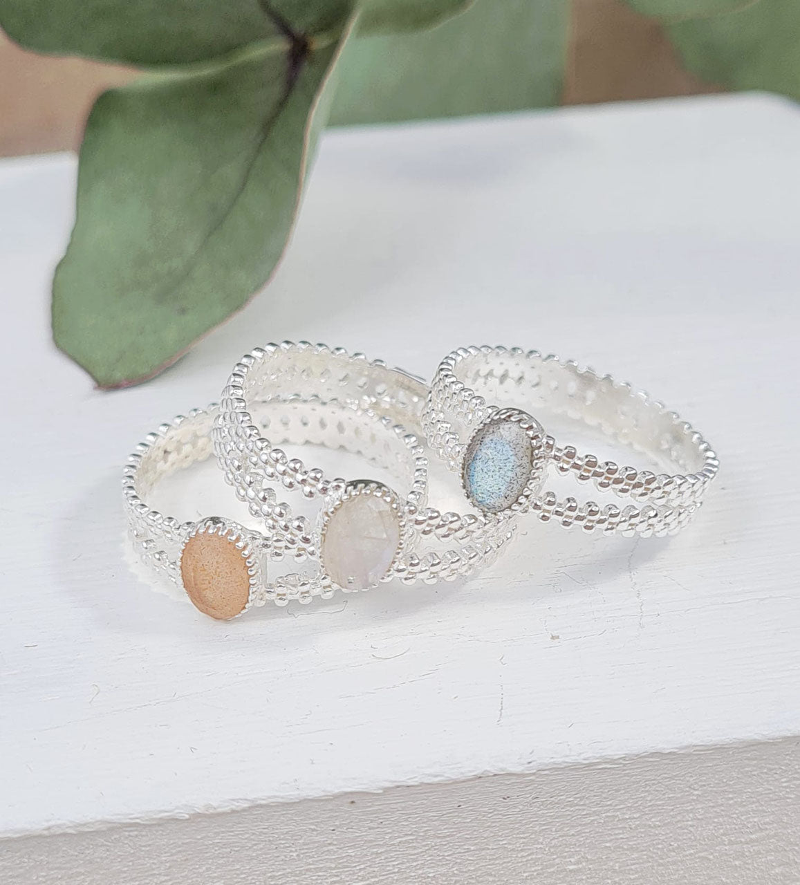 Ring aus Sterlingsilber 925 mit Mondstein oder Labradorit (DFR 58)