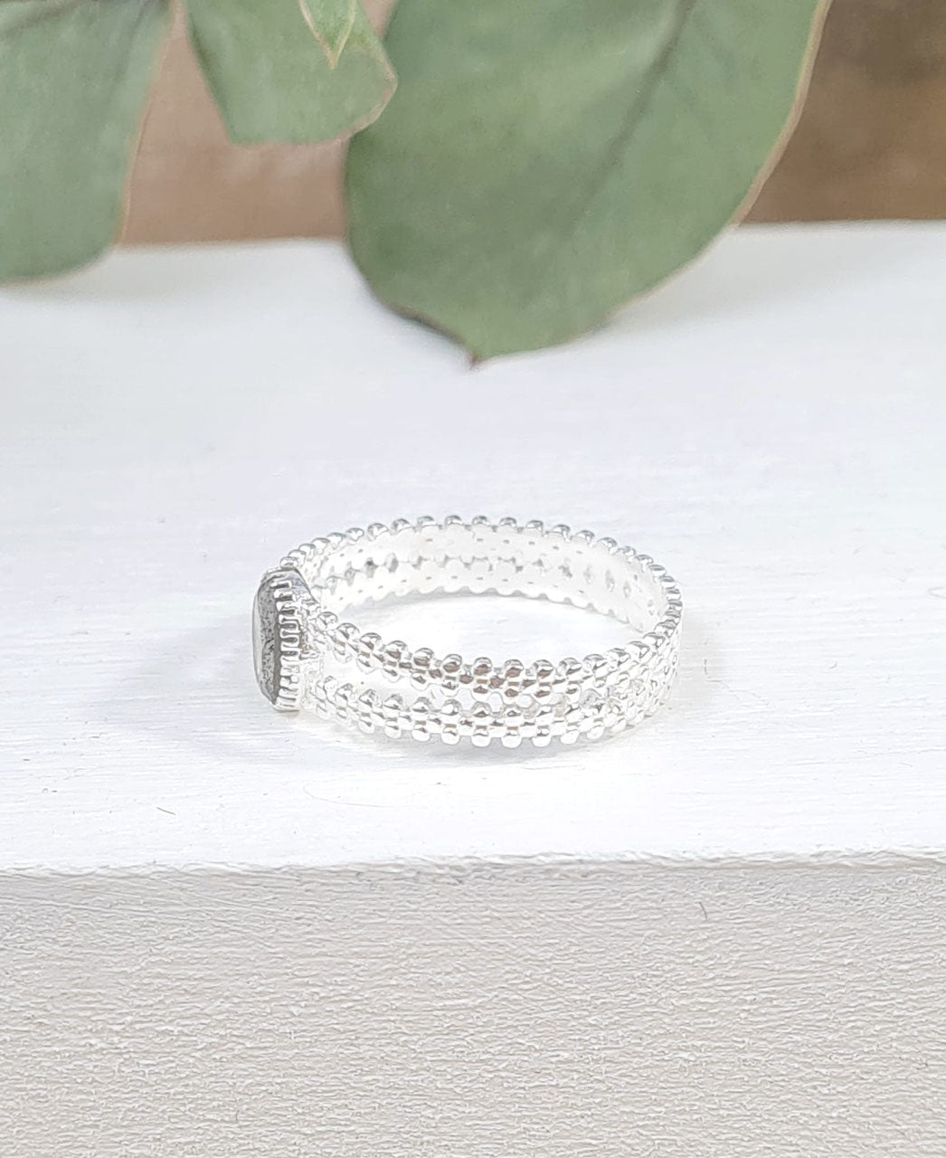 Ring aus Sterlingsilber 925 mit Mondstein oder Labradorit (DFR 58)