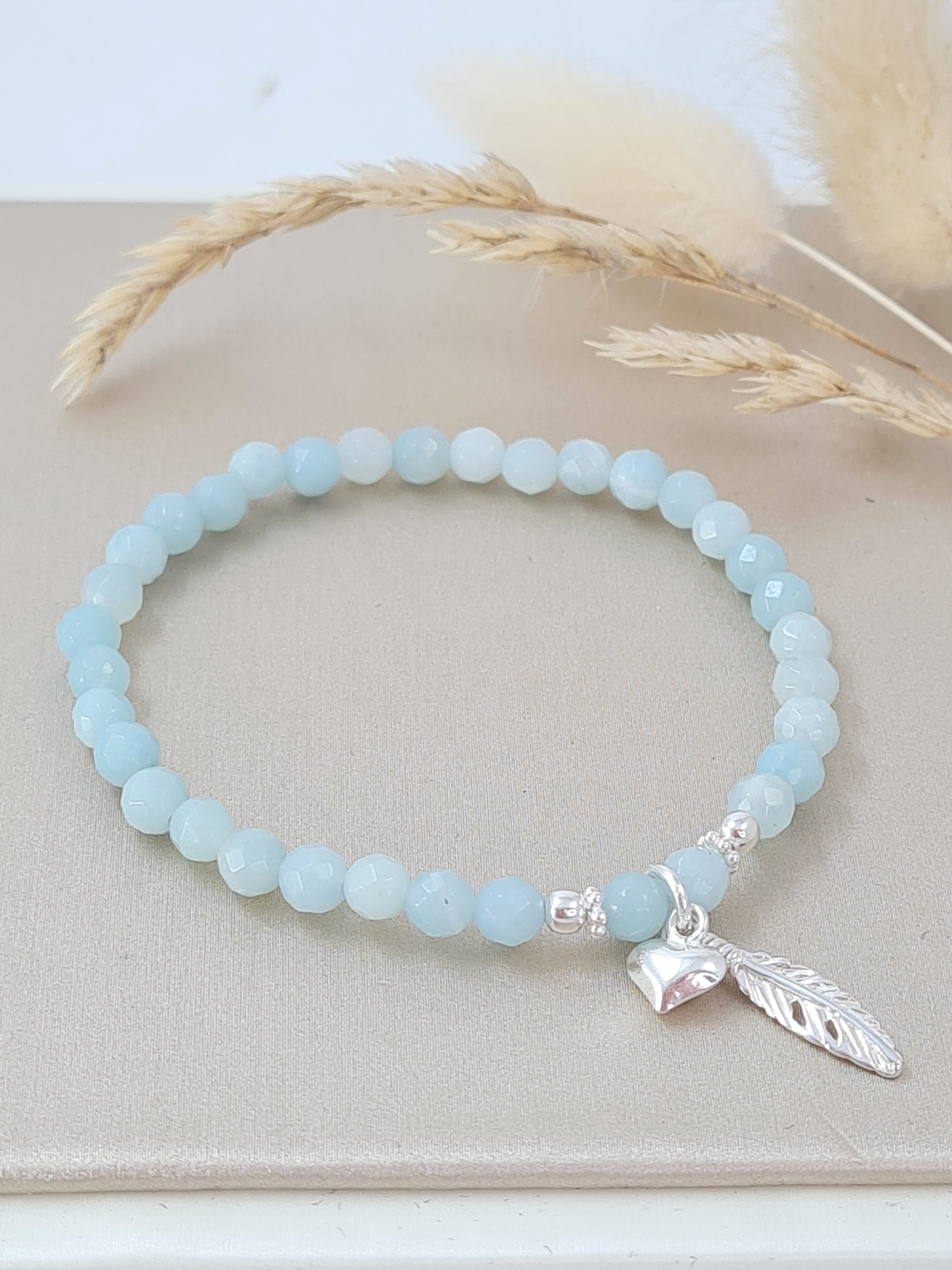 Mädchen-Armband aus Amazonit - mit Herz- und Feder-Anhänger * (KAB 7)