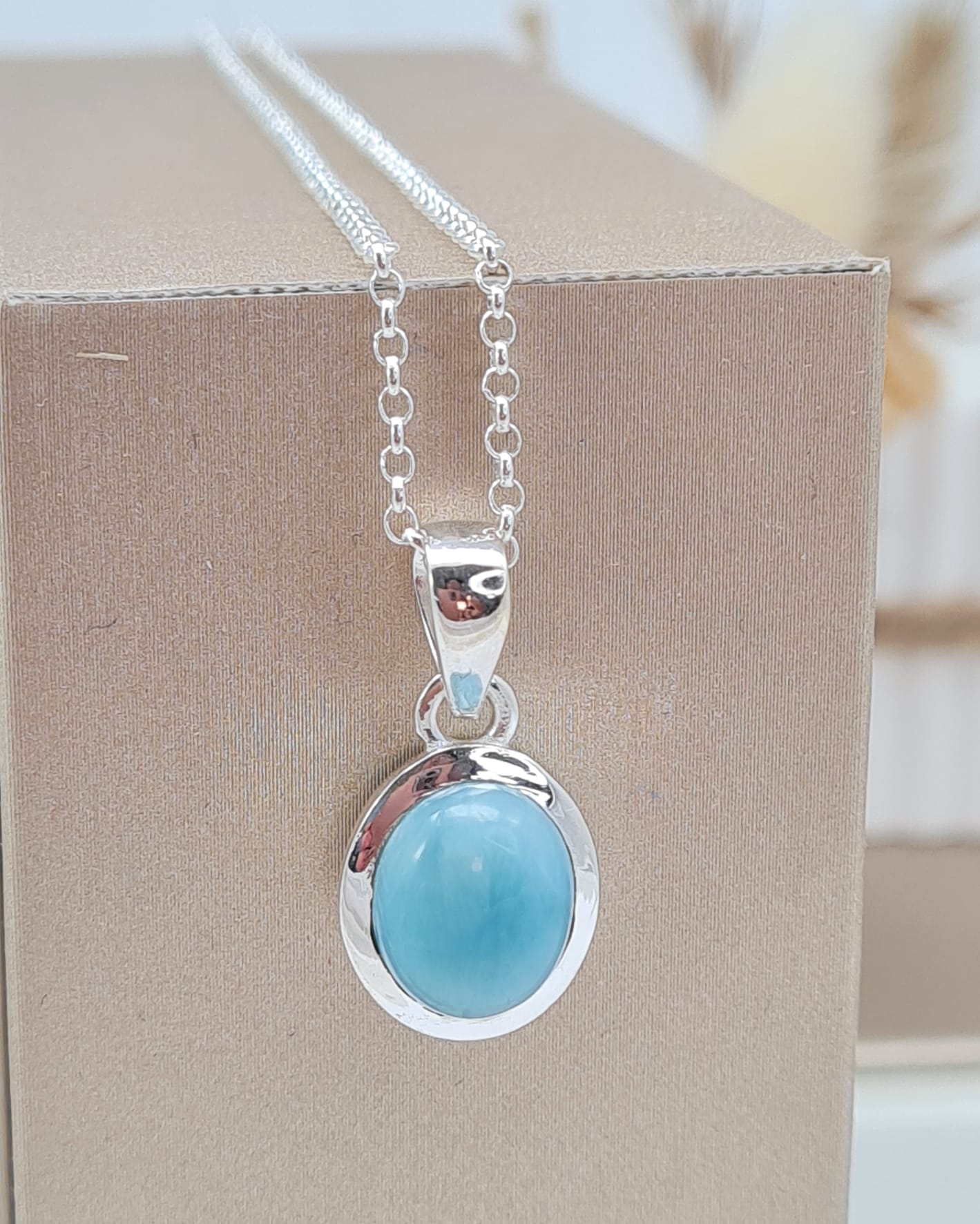 Silberkette mit ovalem Larimar Anhänger (DHS 79)