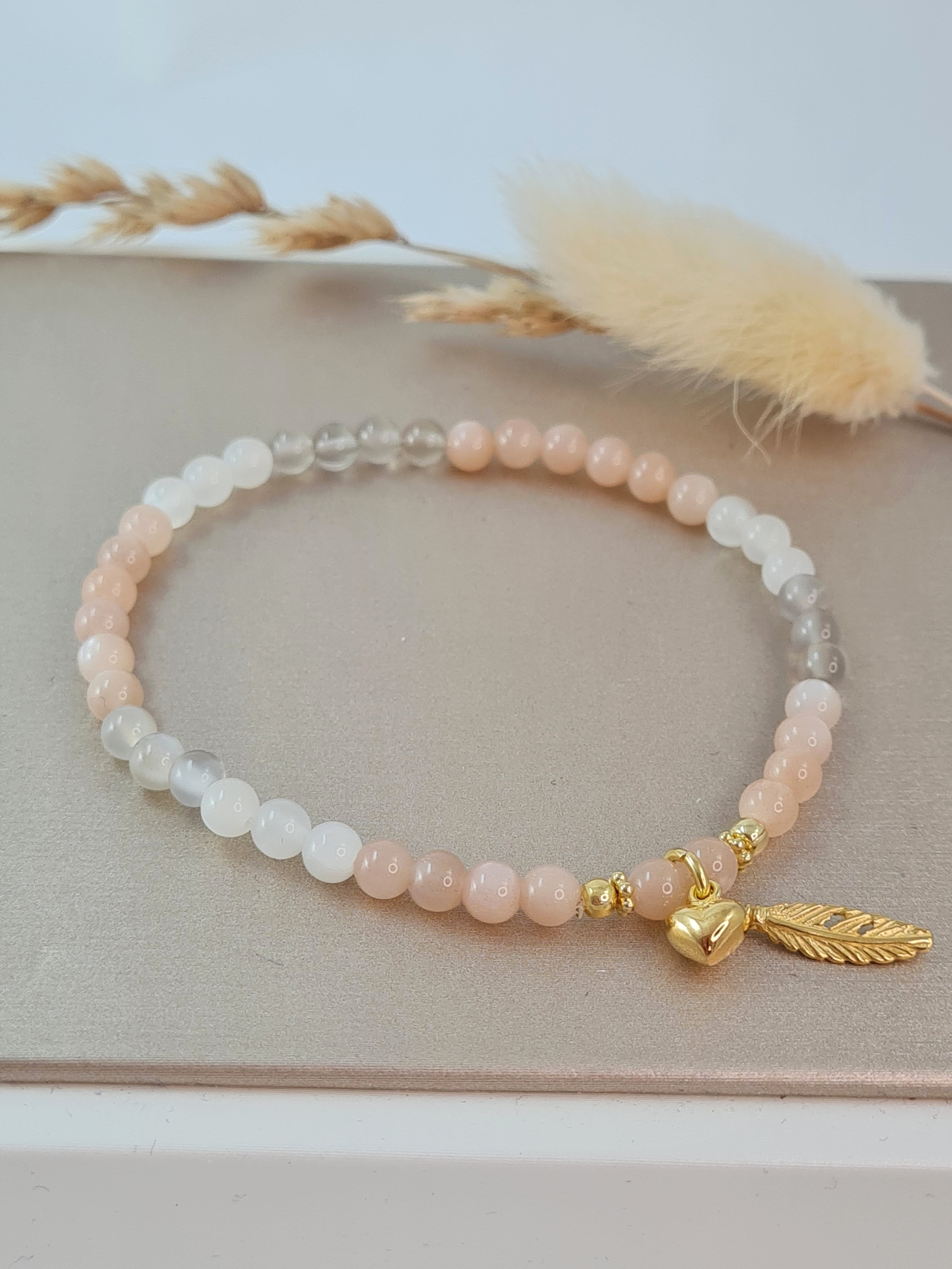Mondstein Armband multicolor vergoldet – Herz & Feder (DAB 272)