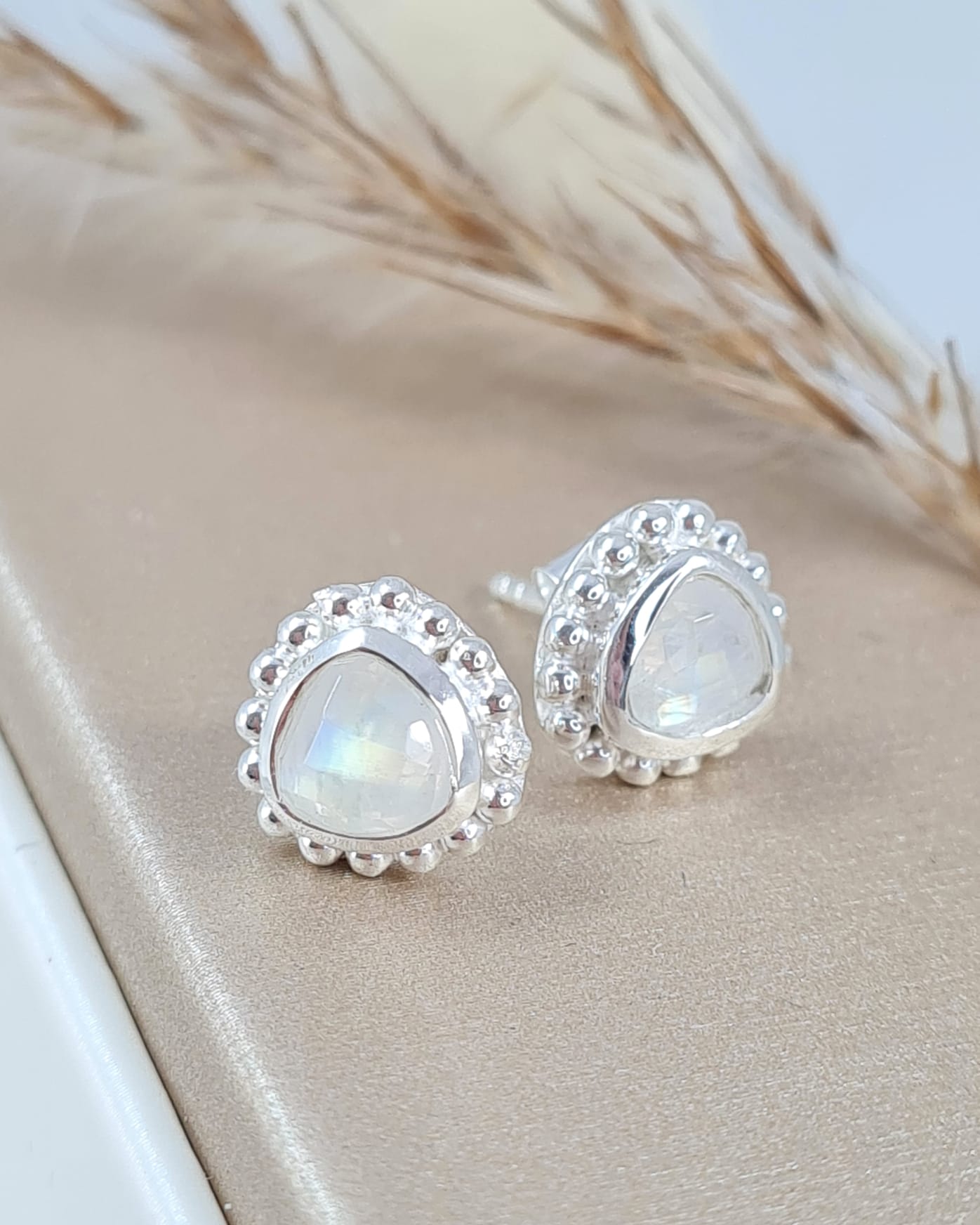 Regenbogen Mondstein Ohrstecker Silber 925 (DOS 129)
