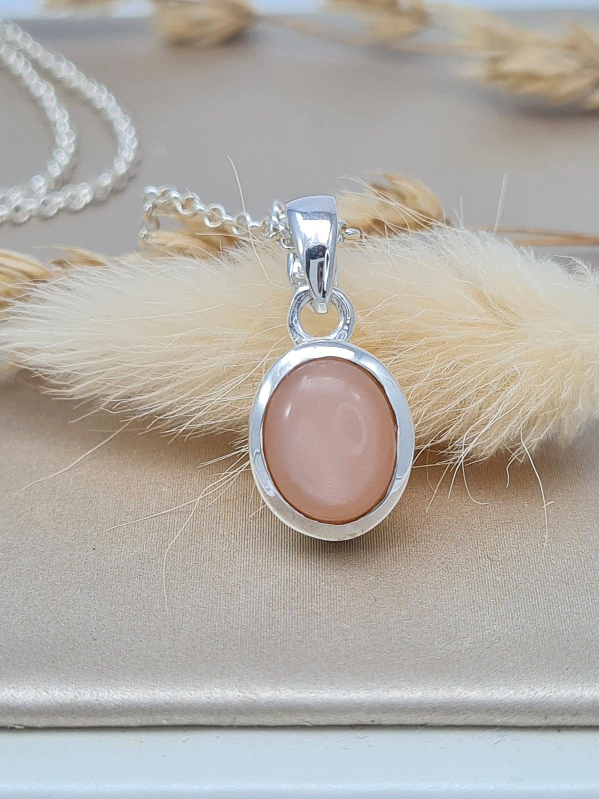 Peach Mondstein Halskette 925 Silber – Ovaler Anhänger (DHS 134)