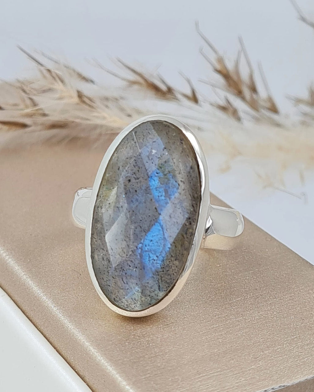 Silber Ring mit Labradorit (DFRS 3)