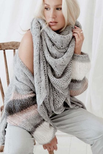 Schal aus Mohair - grau (S 12 )