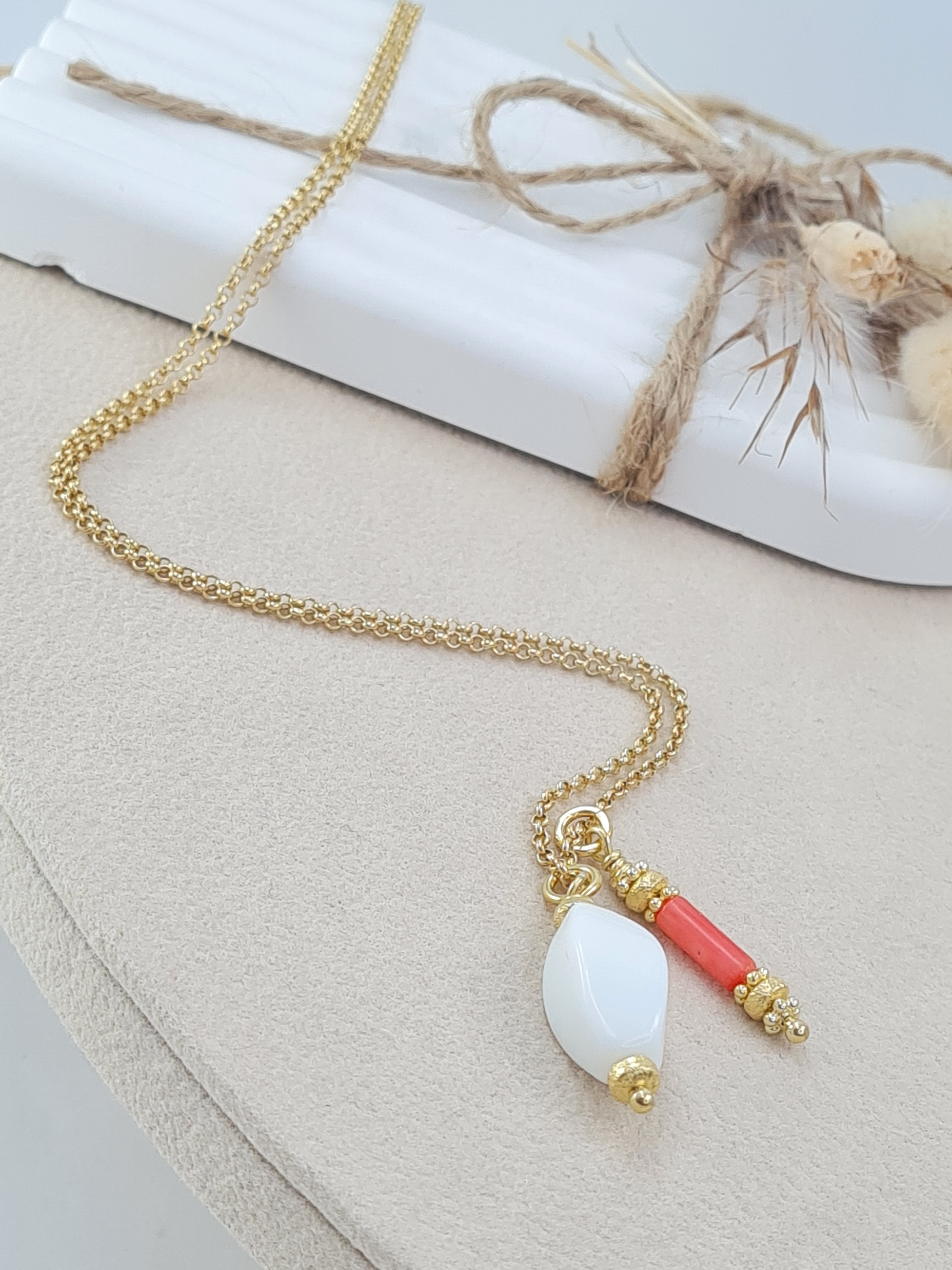 Lange vergoldete Kette 925 mit Achat & Koralle (DHS 123)