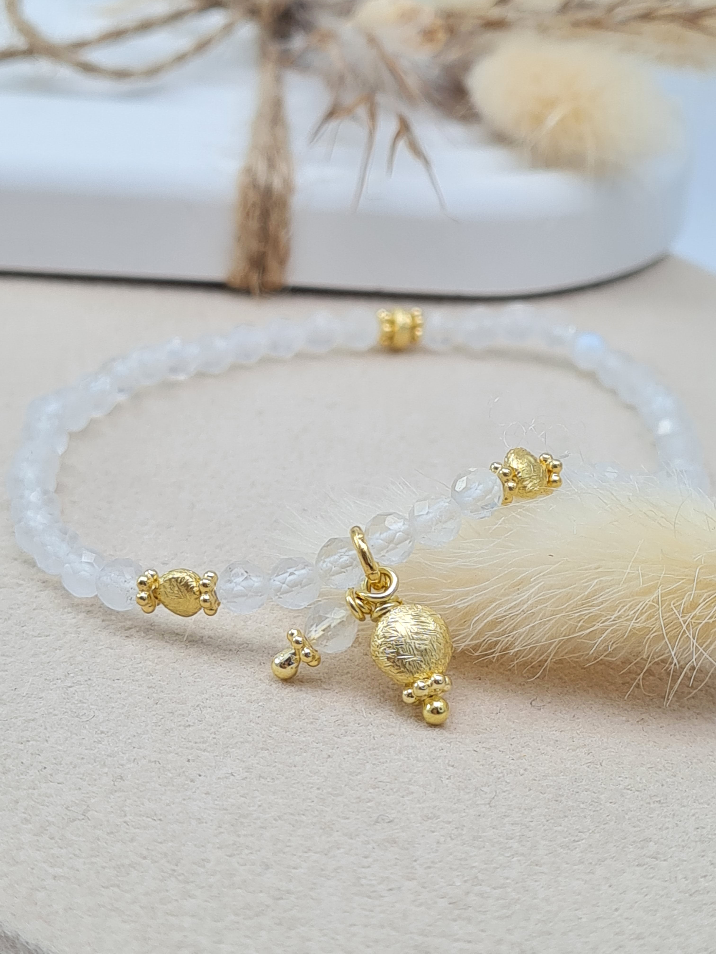 Mondstein Armband Damen mit Anhängern | Vergoldet 925 Silber * (DAB 310)